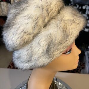 Vintage 1970s Faux Fox Fur Hat